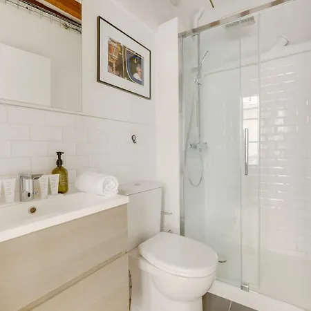 Apartment Marais Bretagne Temple Paris